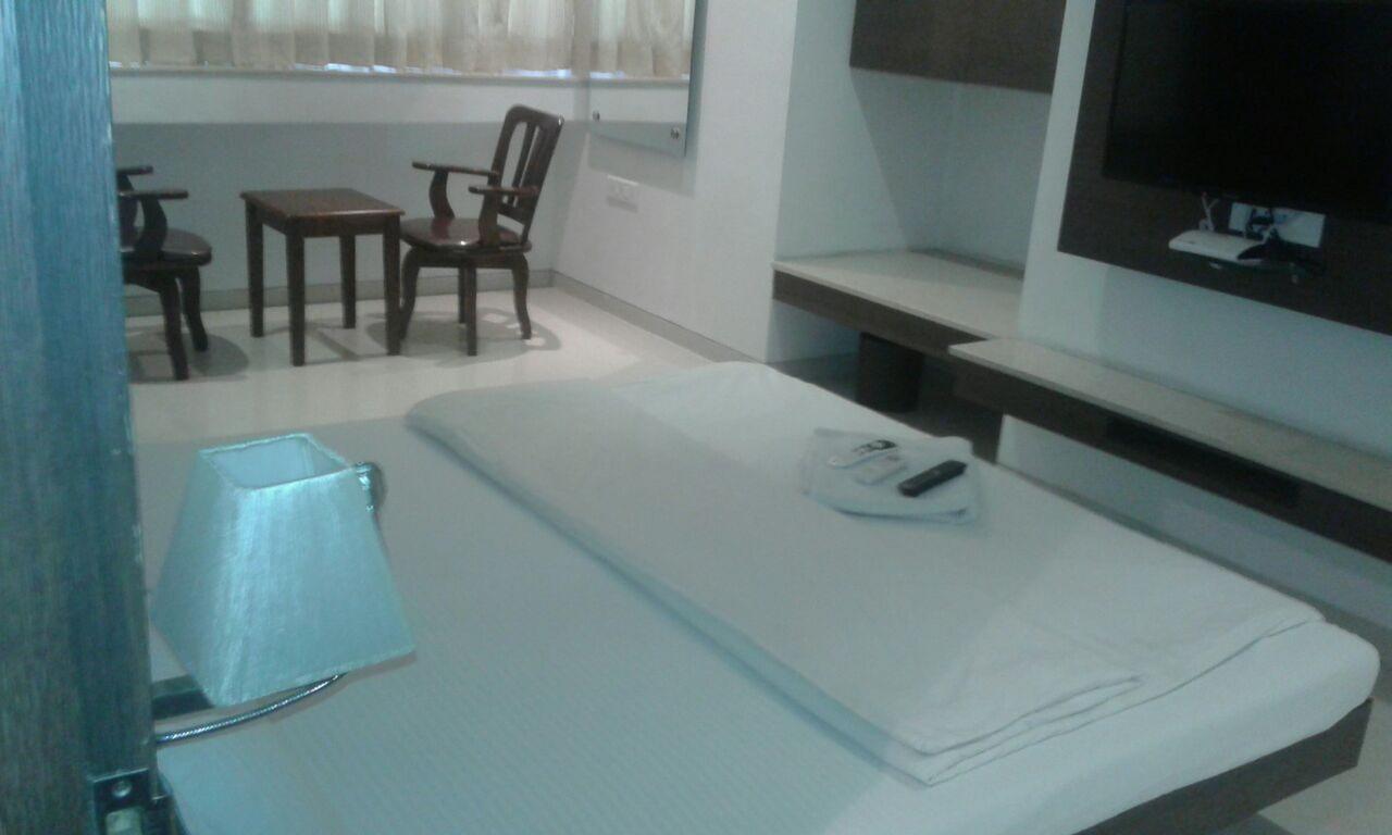 Sai Saya-Nashik Road Hotel Eksteriør billede